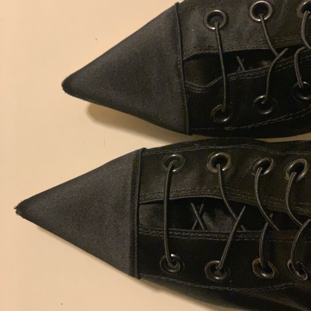 Manolo Blahnik, 40, Satin High-Knee Lace-Up heels - Picture 4 of 6